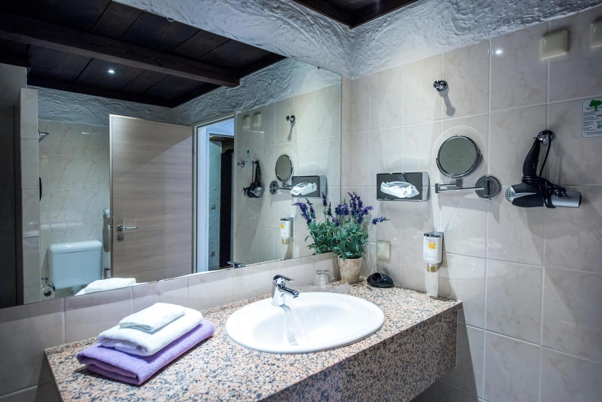 Contel Hotel Koblenz  Bagian luar foto
