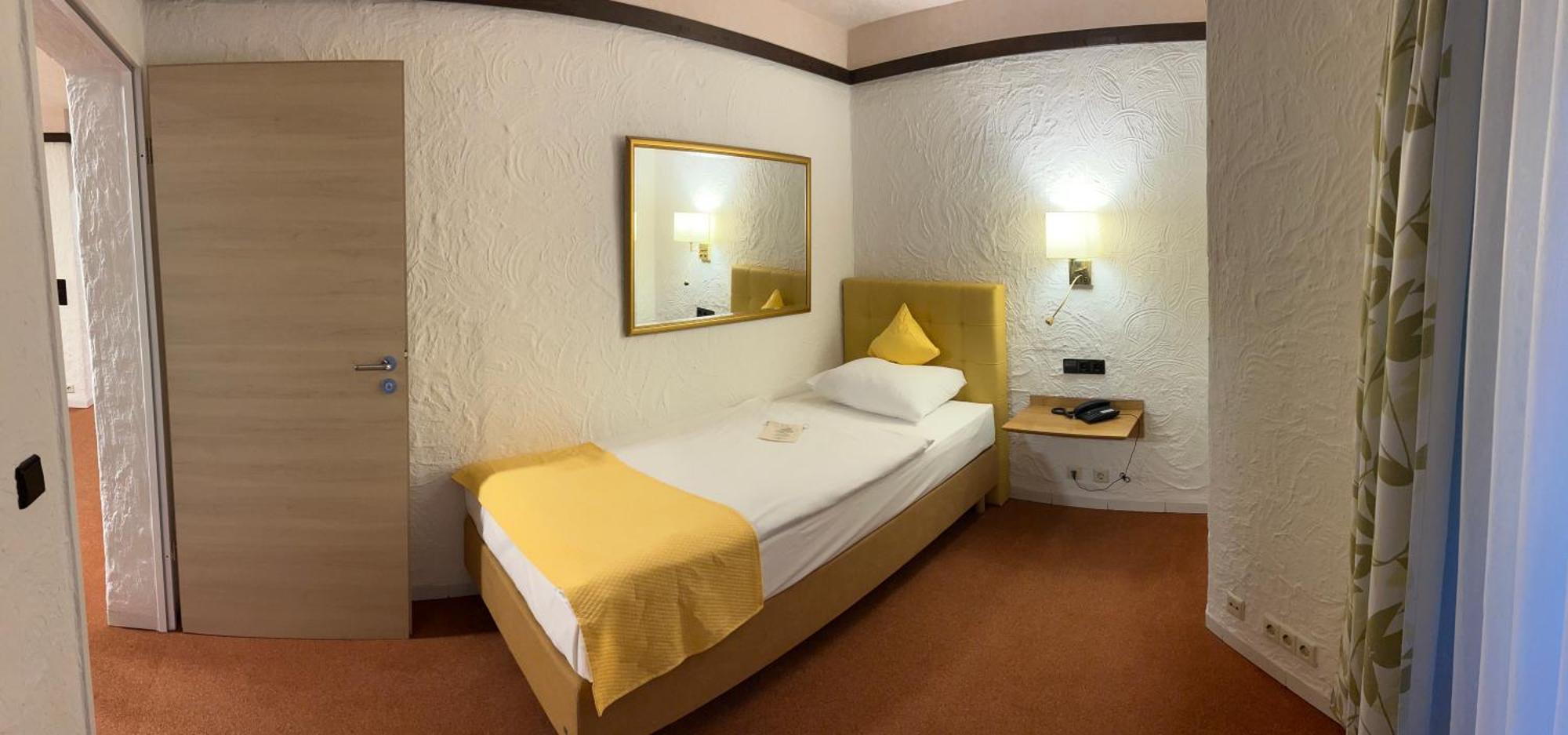 Contel Hotel Koblenz  Bagian luar foto